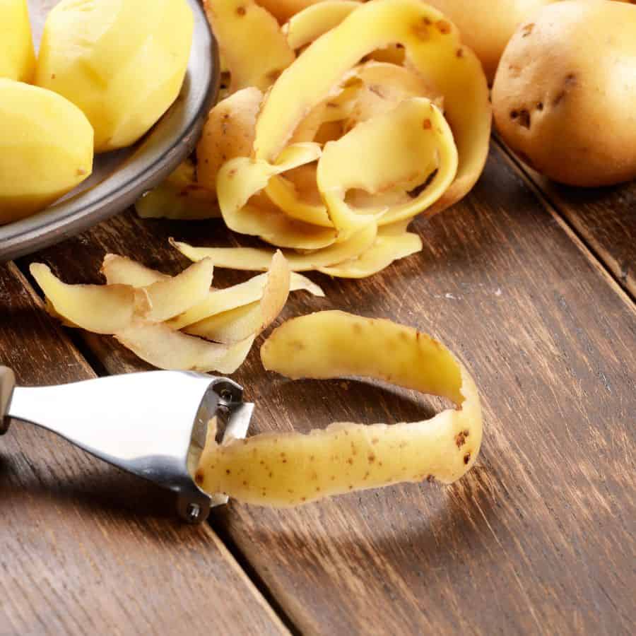 25357-ttlid-2322-gardeners-hoard-potato-peels-t1